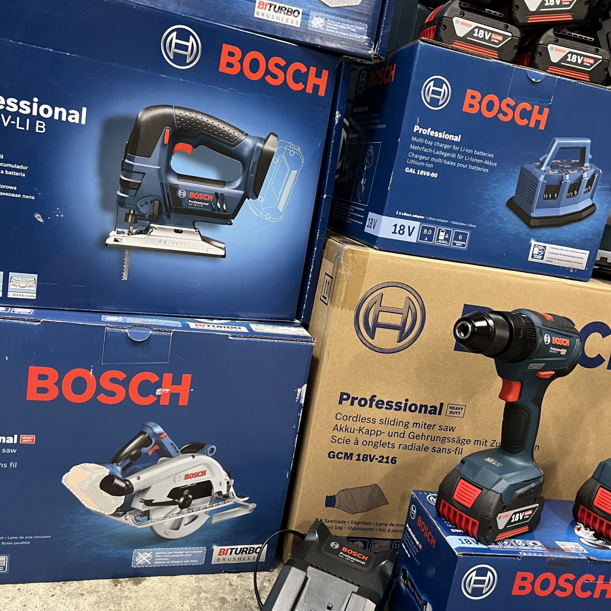 Bosch monster sales kit 18v