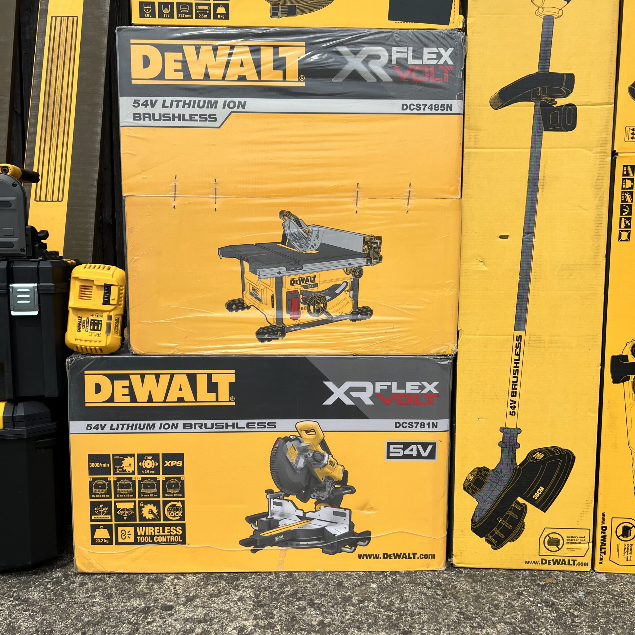 MEGA Dewalt Flexvolt Cordless Bundle Power Tool Competitions