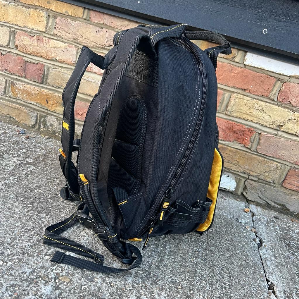 Dewalt lighted tool backpack clearance