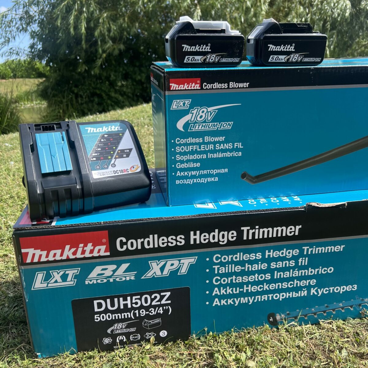 Makita Trim Ya Hedge, Blow Away & Tunes Bundle - Image 2
