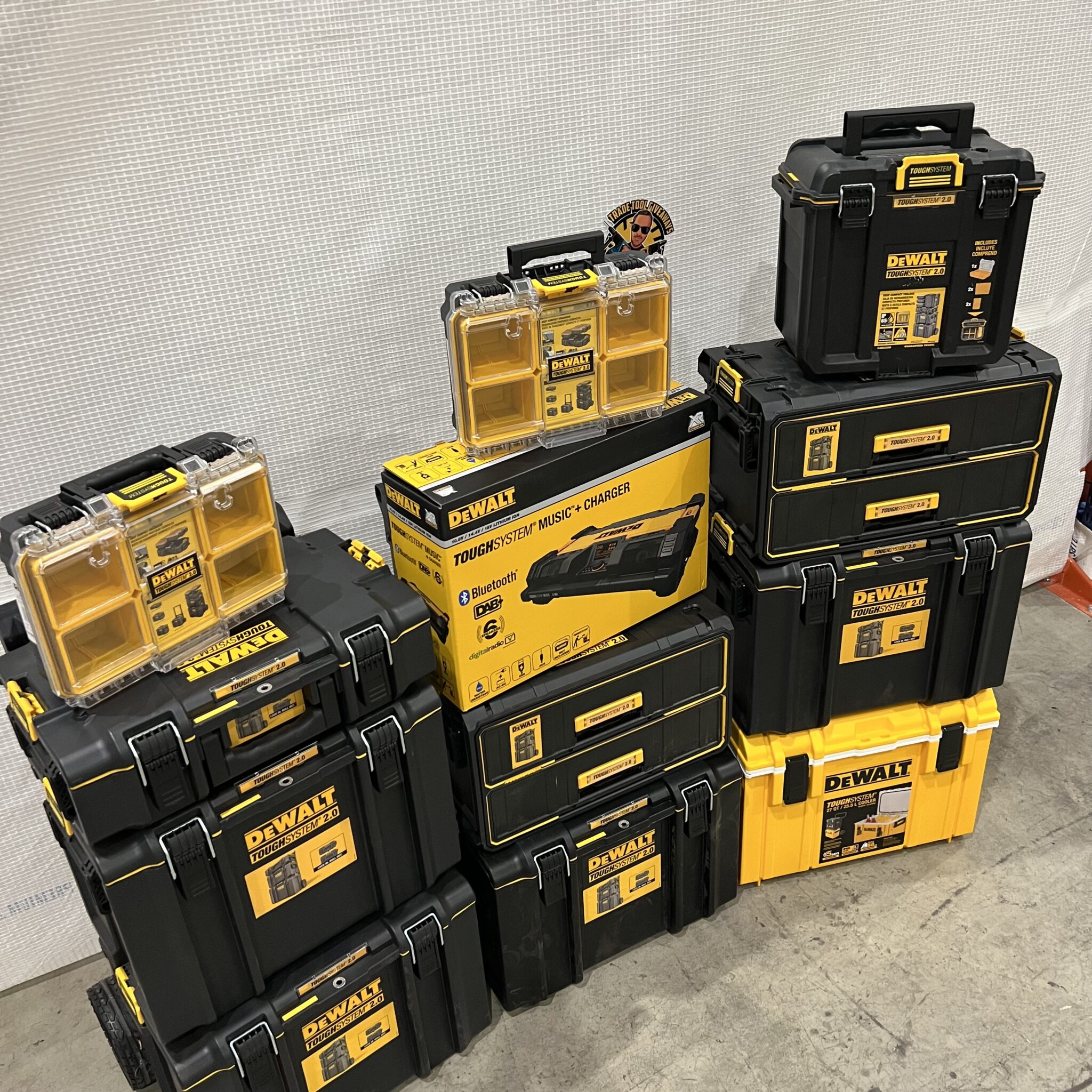 Dewalt dwst toughsystem shop 2.0 toolbox