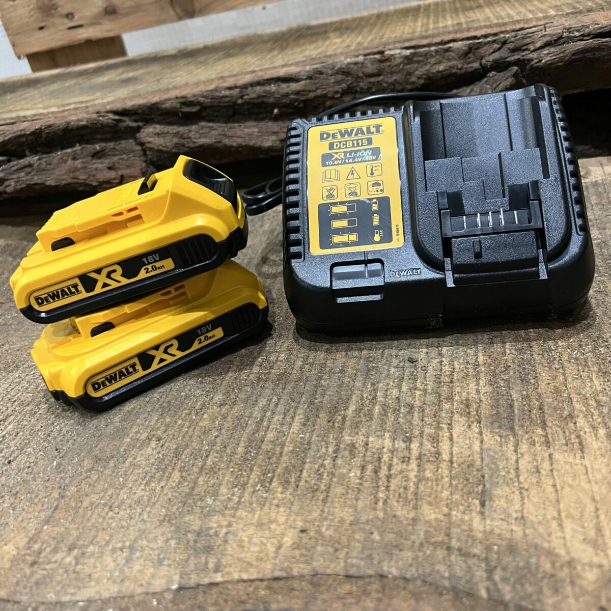 Dewalt 18v 1st & 2nd Fix Nailer Kit - Image 4