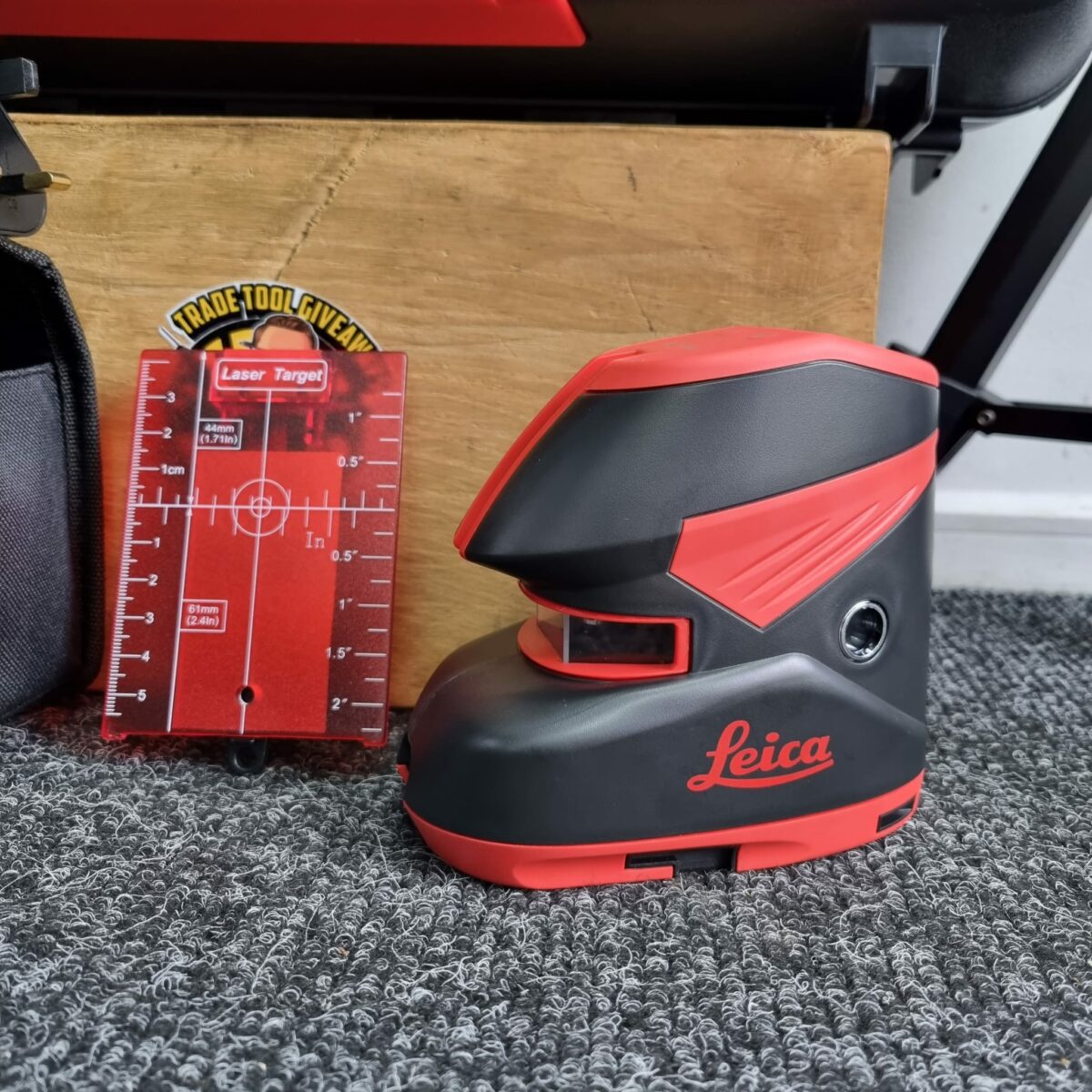 Leica Cross Line Laser Pro Kit - Image 3