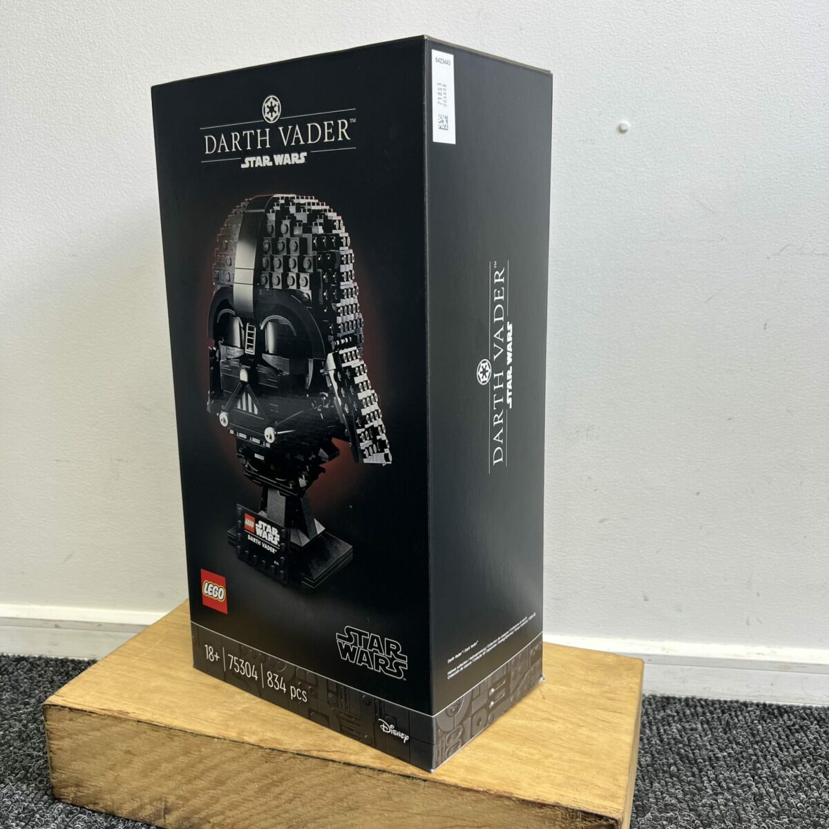 LEGO Star Wars Helmet Model Set #9 - Image 5