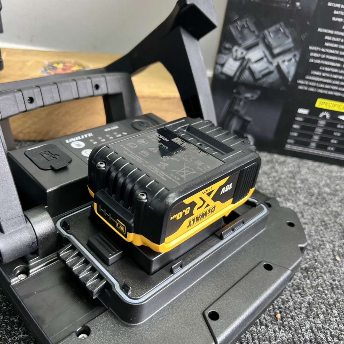 Unilite MTB-5300 Multi Battery Hybrid Work Light #2 - Image 2