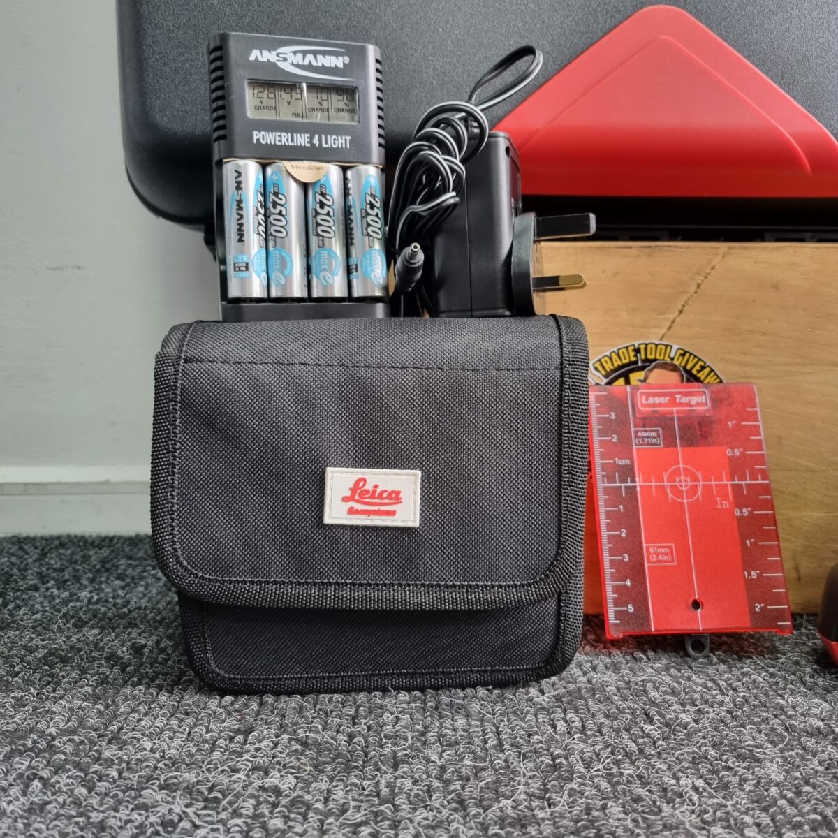 Leica Cross Line Laser Pro Kit - Image 6