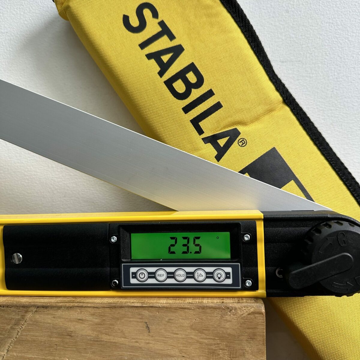 Stabila STB-TECH700-45 Digital Electronic Angle Finder - Image 3