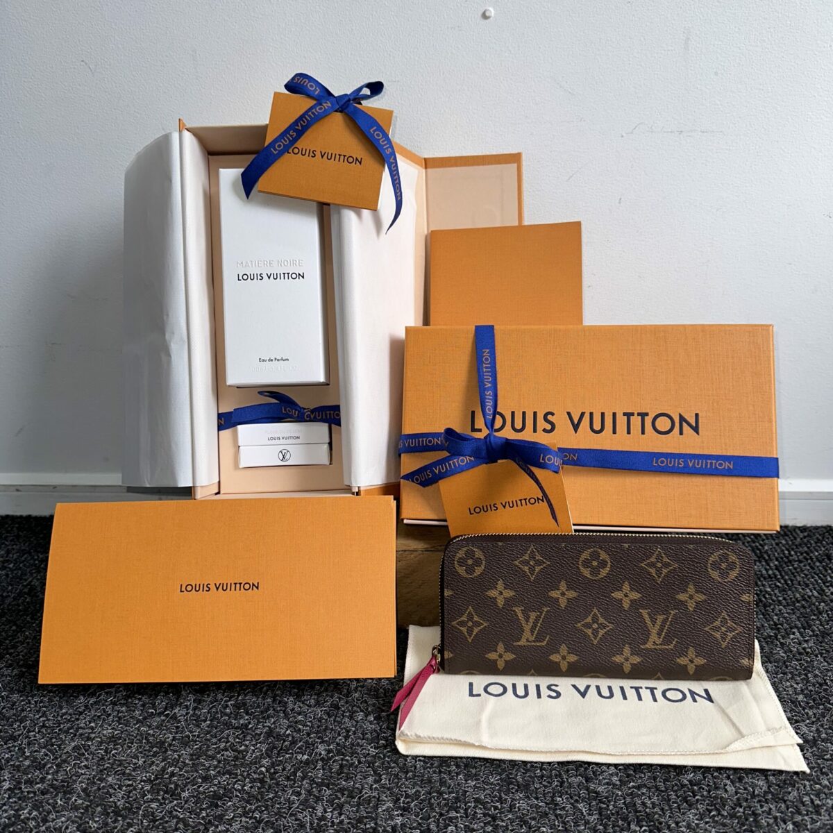 Louis Vuitton Wallet & Perfume - Image 2
