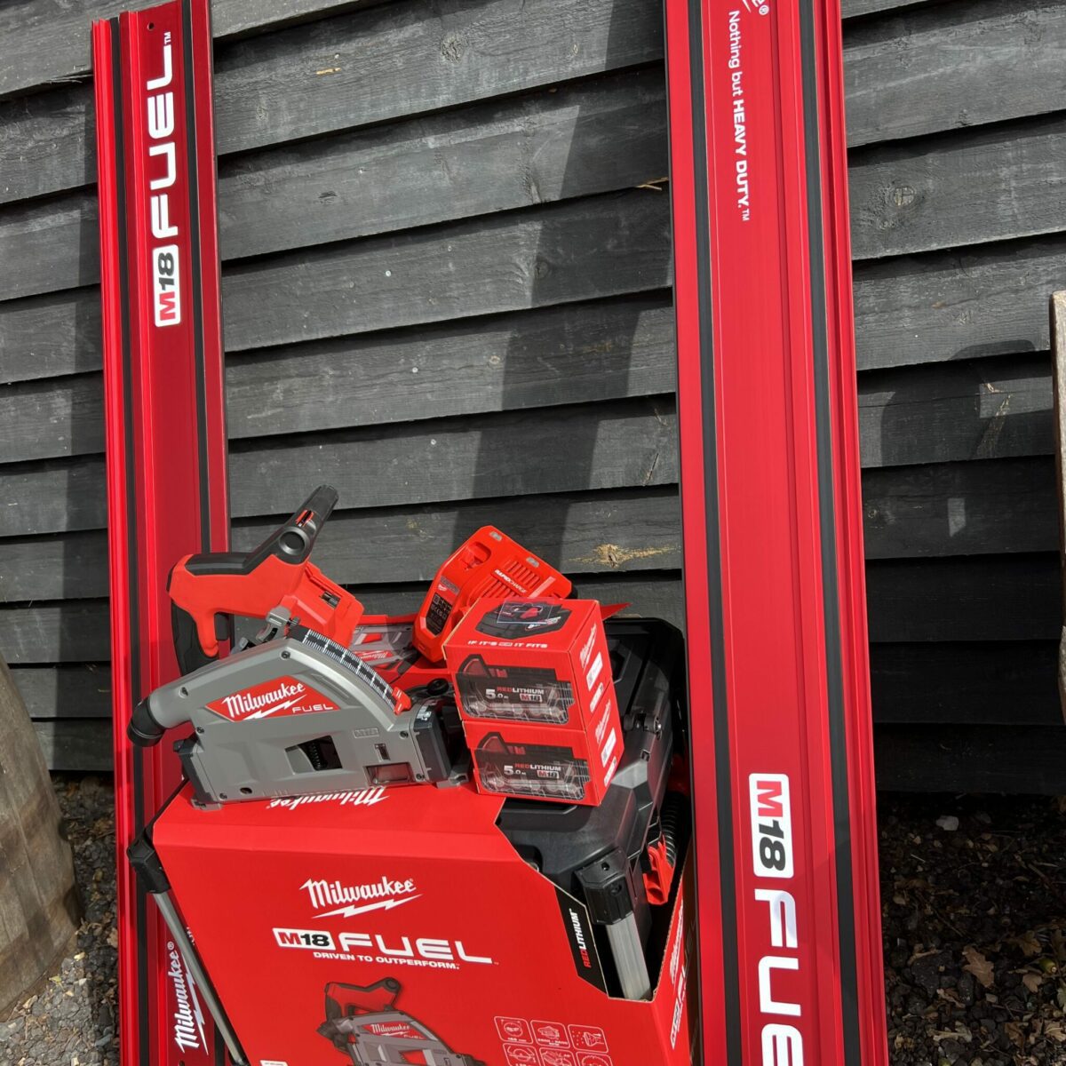 Milwaukee M18FPS55 18V Plunge Saw & Rail Kit #6 - Image 3