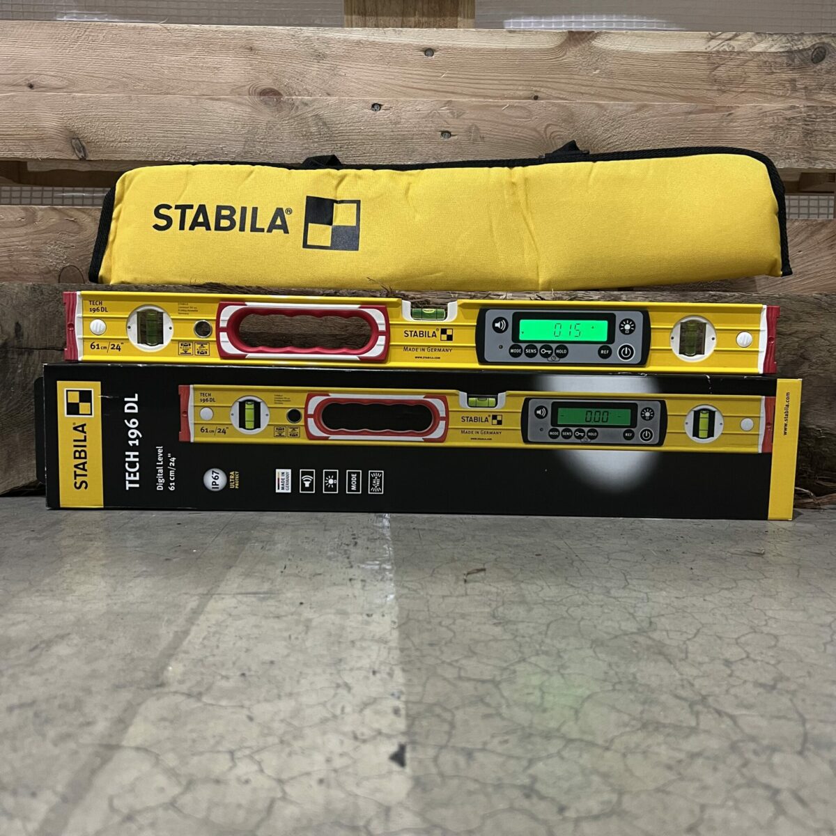 Stabila Tech Digital Spirit Level - 61cm With Case - Image 5