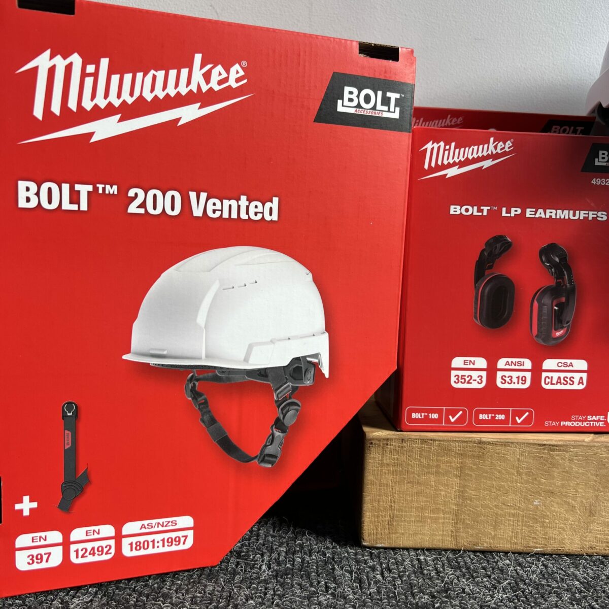 Milwaukee Bolt PPE Bundle - Image 4