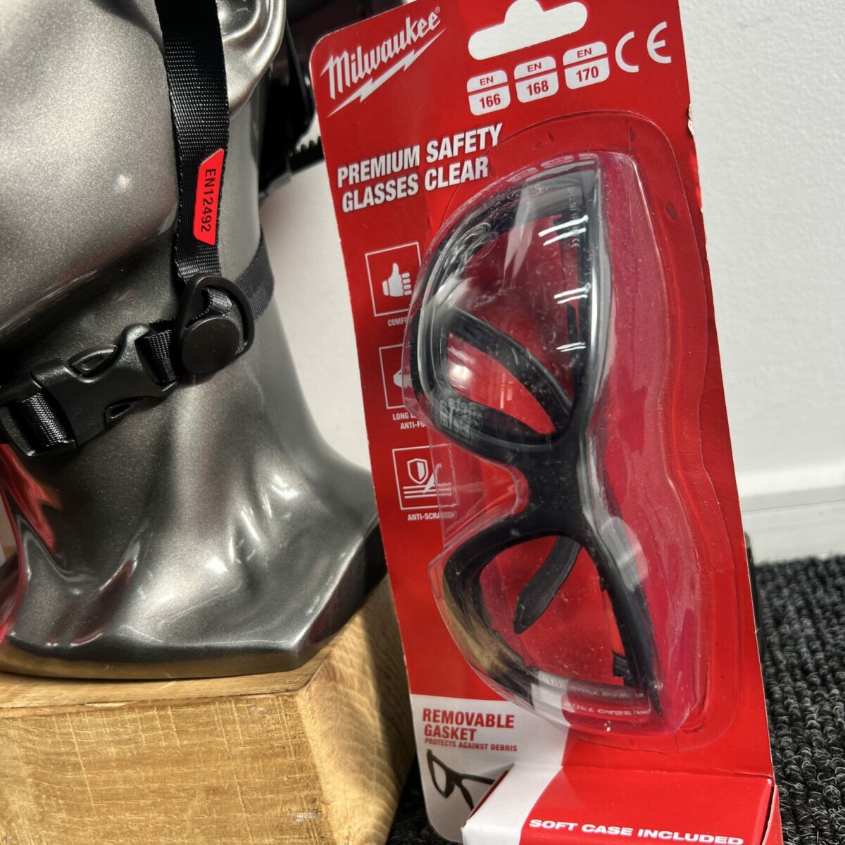 Milwaukee Bolt PPE Bundle - Image 3