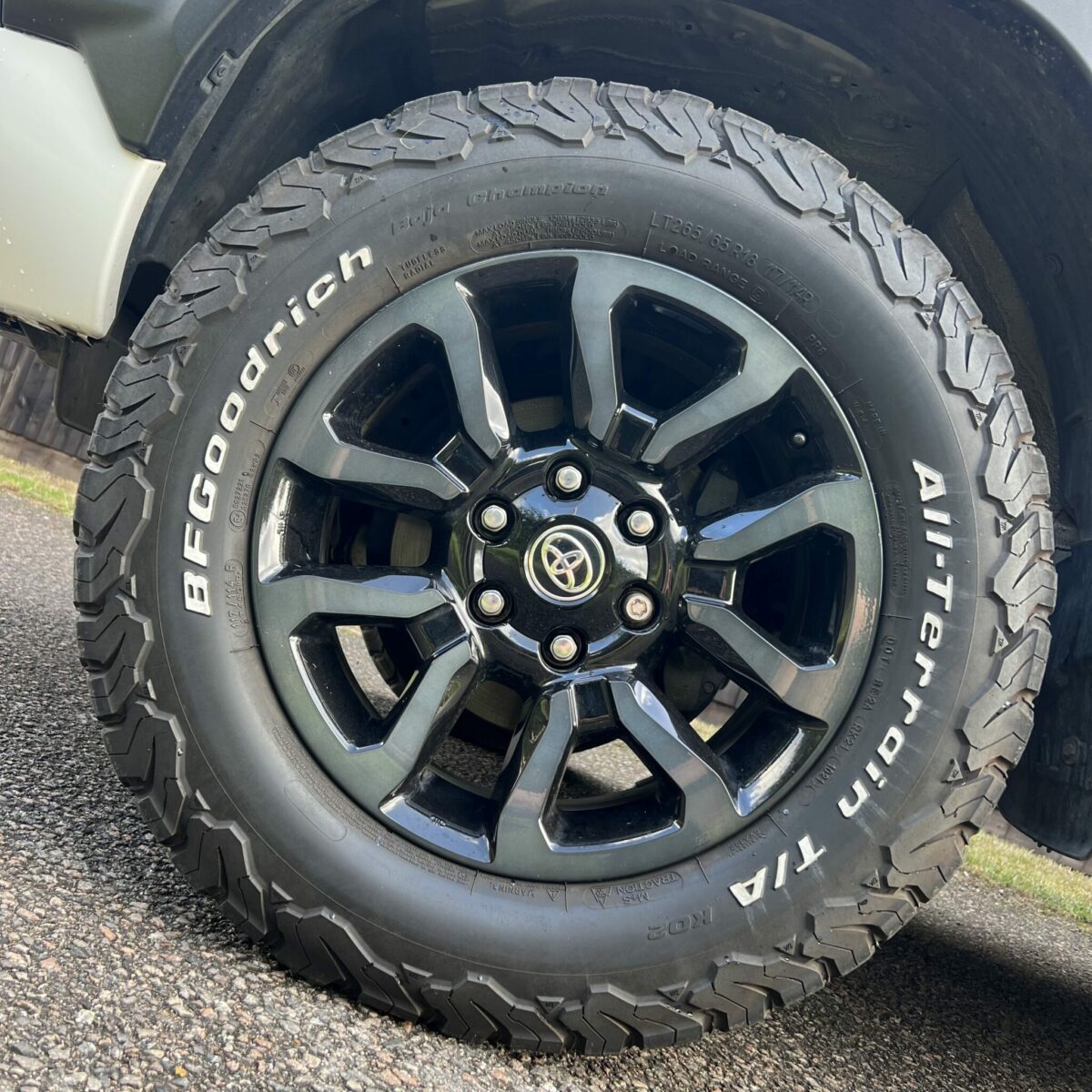 2021 Toyota Hilux Invincible X - £100,000 MEGA Draw - Image 7