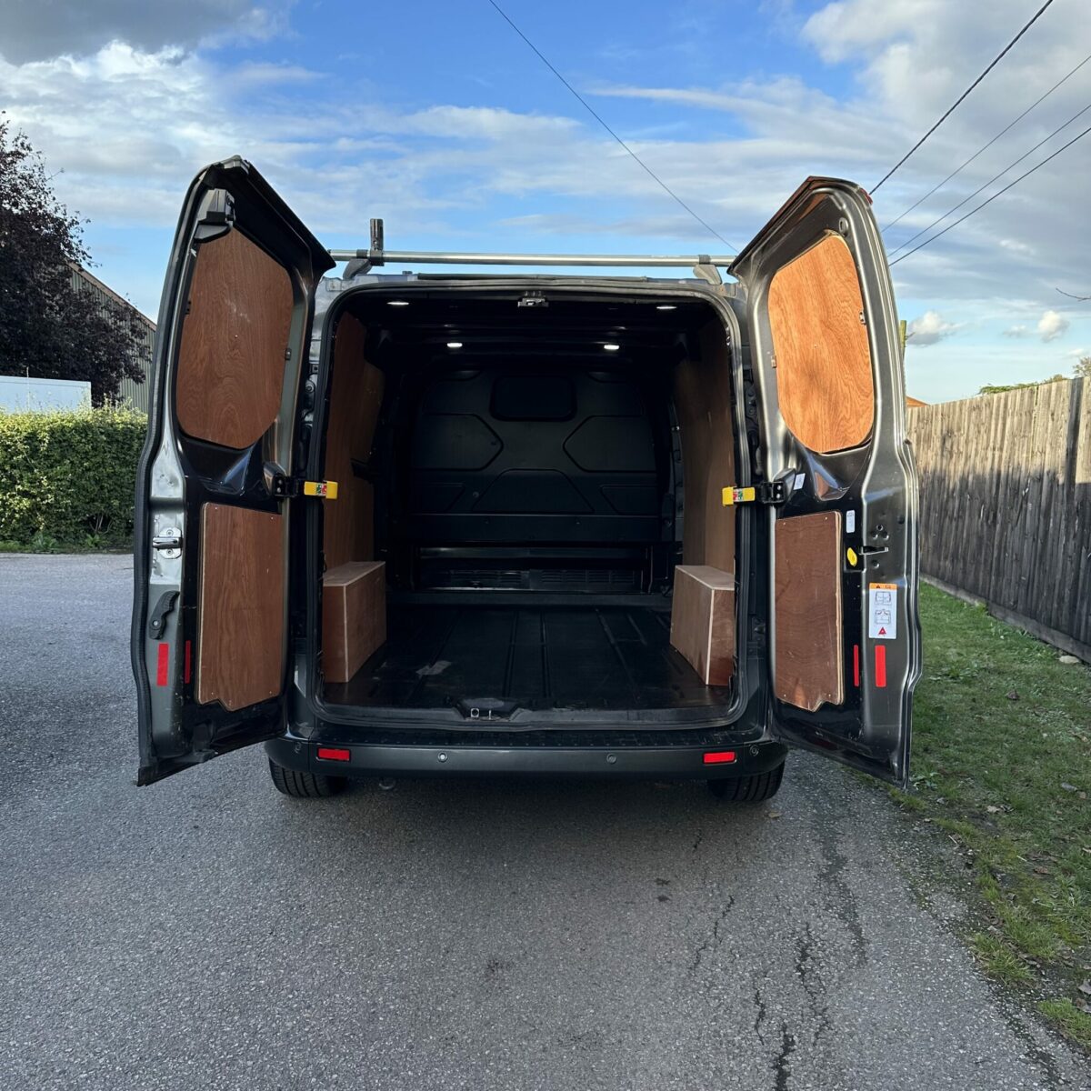 2020 Ford Transit Custom Sport - £100,000 MEGA Draw - Image 8