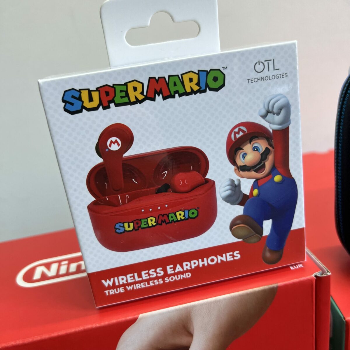 Nintendo Switch – OLED Model Mario Red Edition Bundle - Image 4