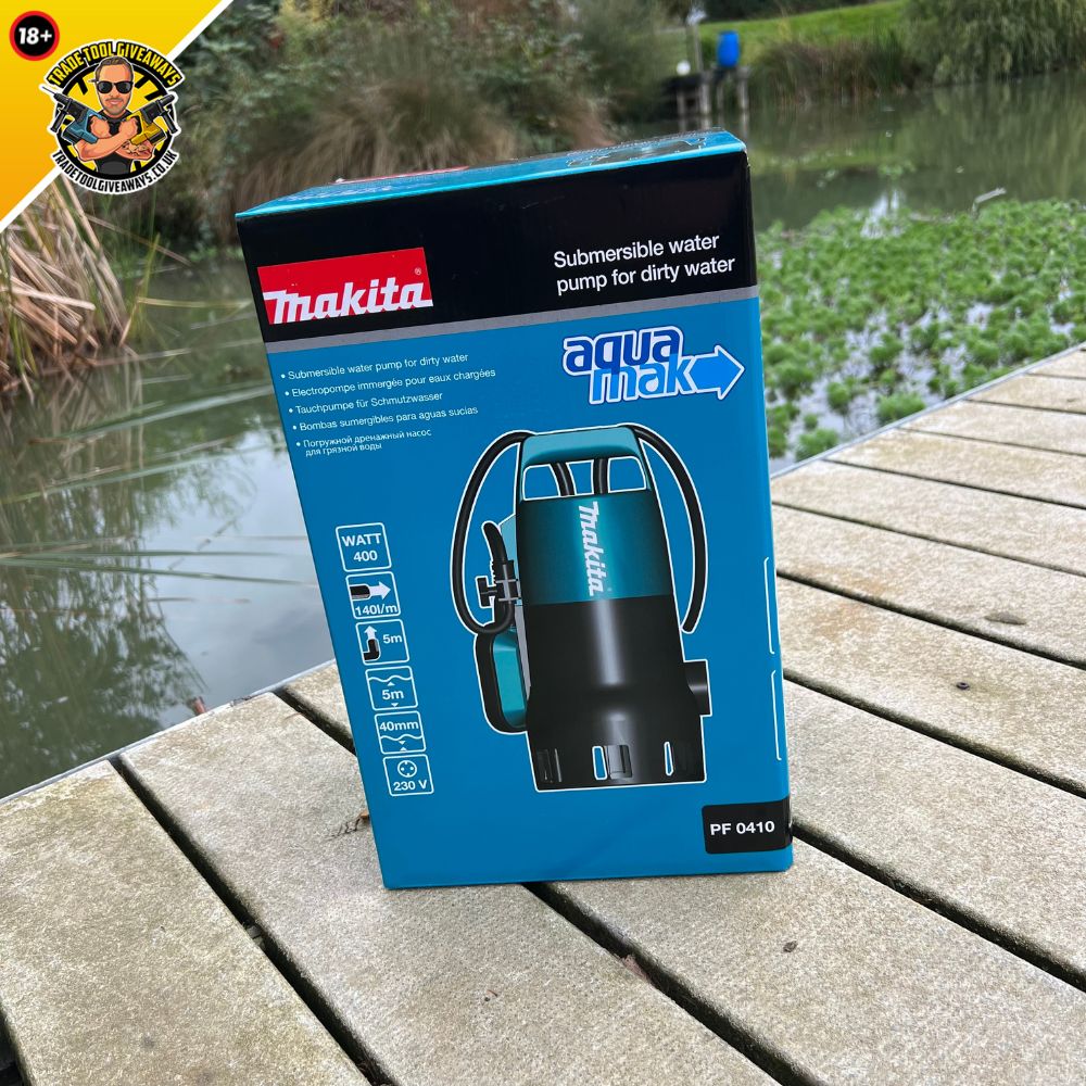 Makita 140L Submersive Draining Water Pump Power Tool