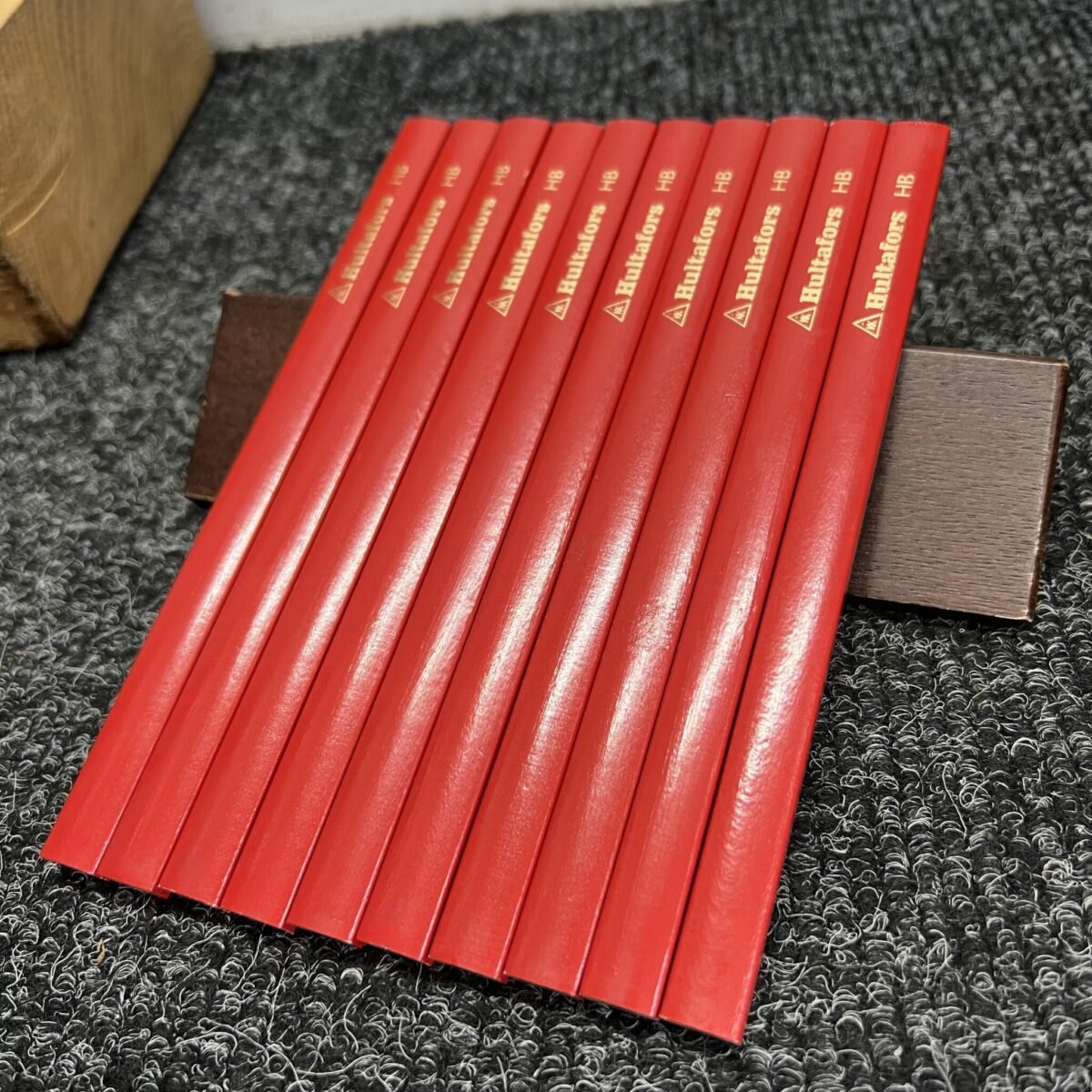 Irwin Marples Chisels & Estwing Hammer Bundle - Image 5