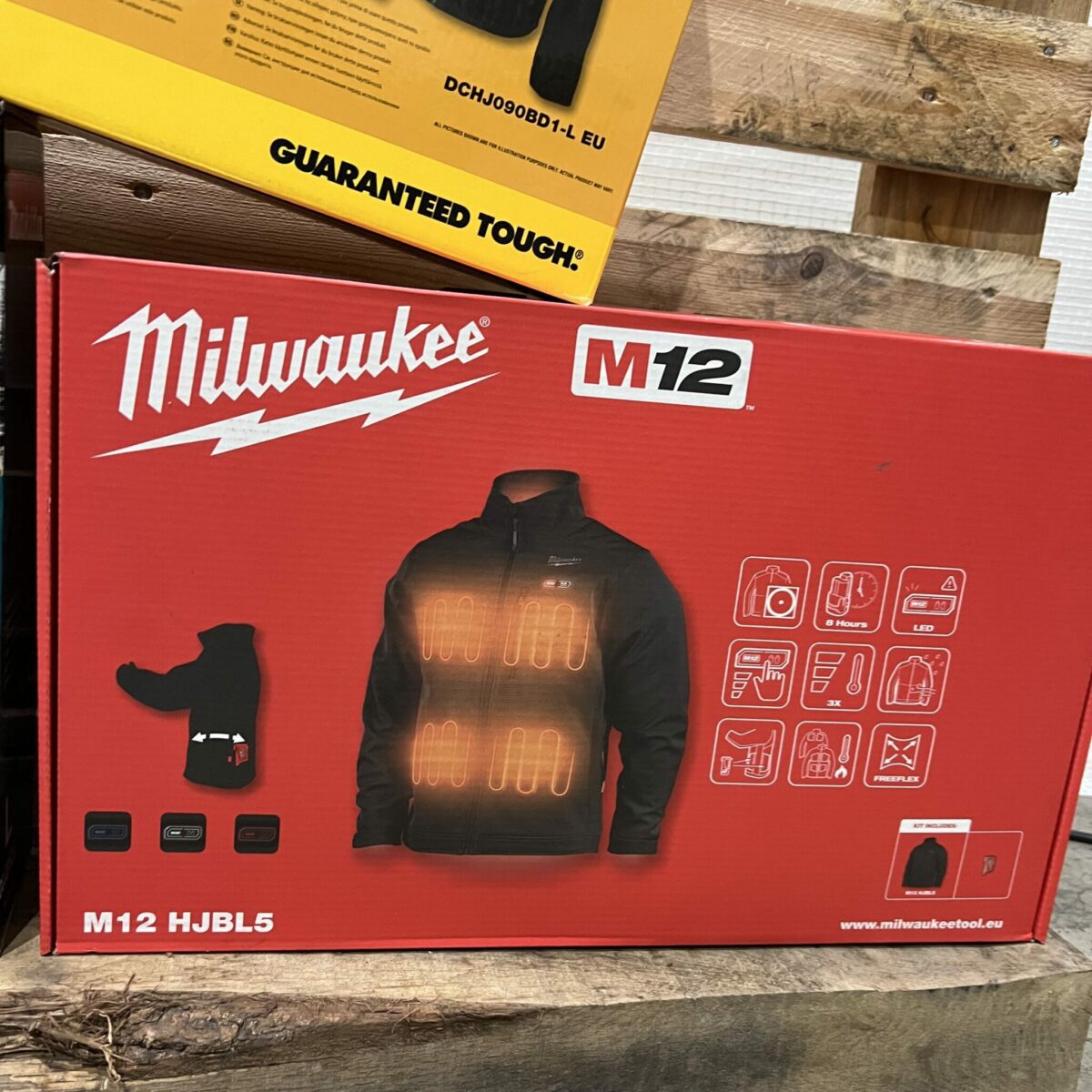 Dewalt | Makita | Milwaukee Heated Jacket #2 - Image 15