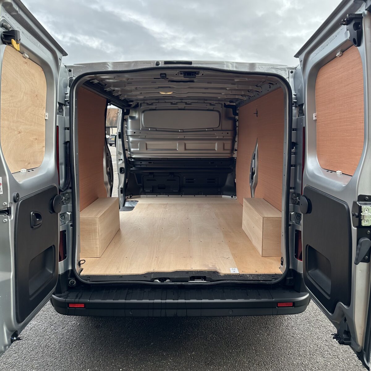 New 73 Reg Renault Trafic (1st Prize) & Renault Kangoo (2nd Prize) - Image 15