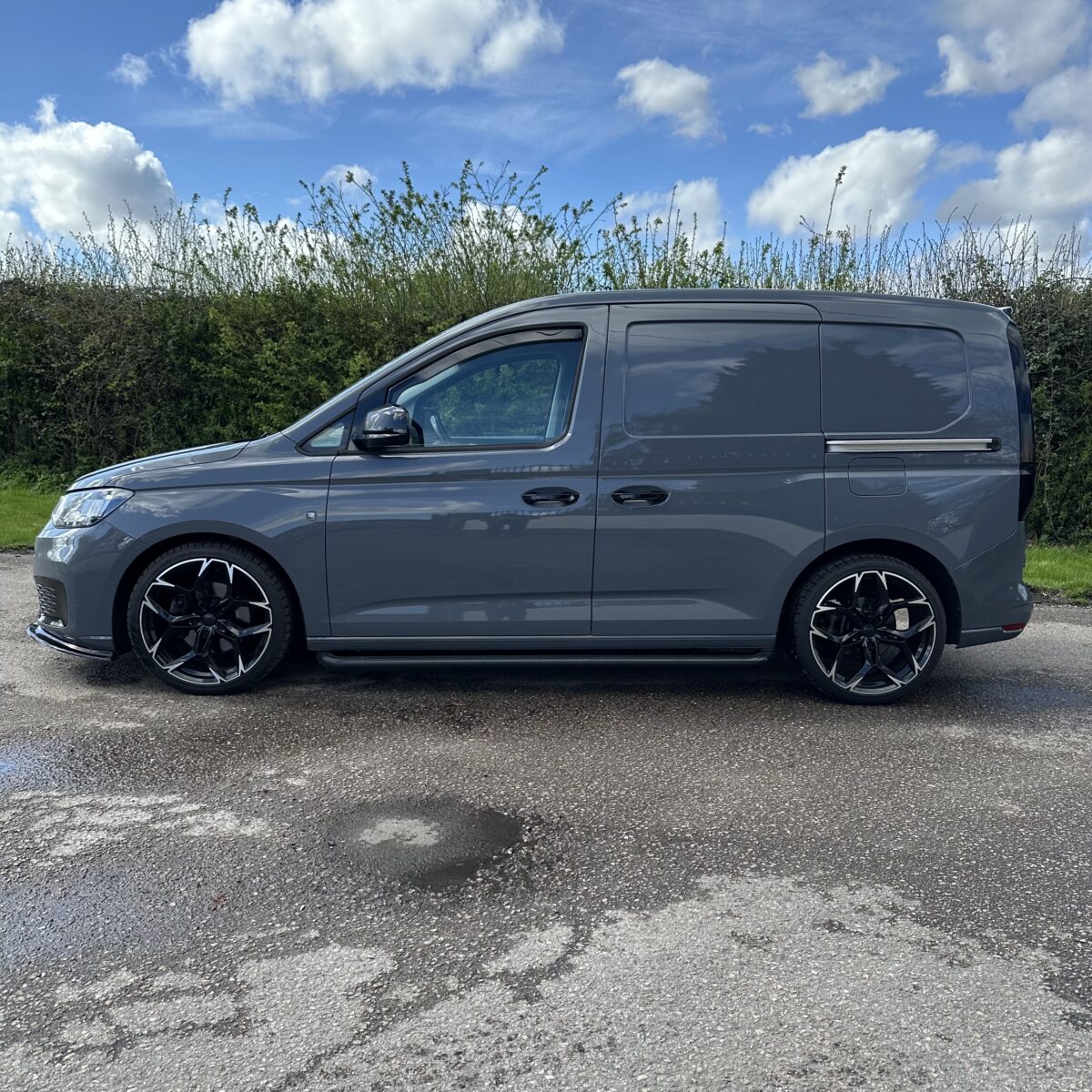 2022 Volkswagen Caddy + 1000 Instant Wins - Image 3