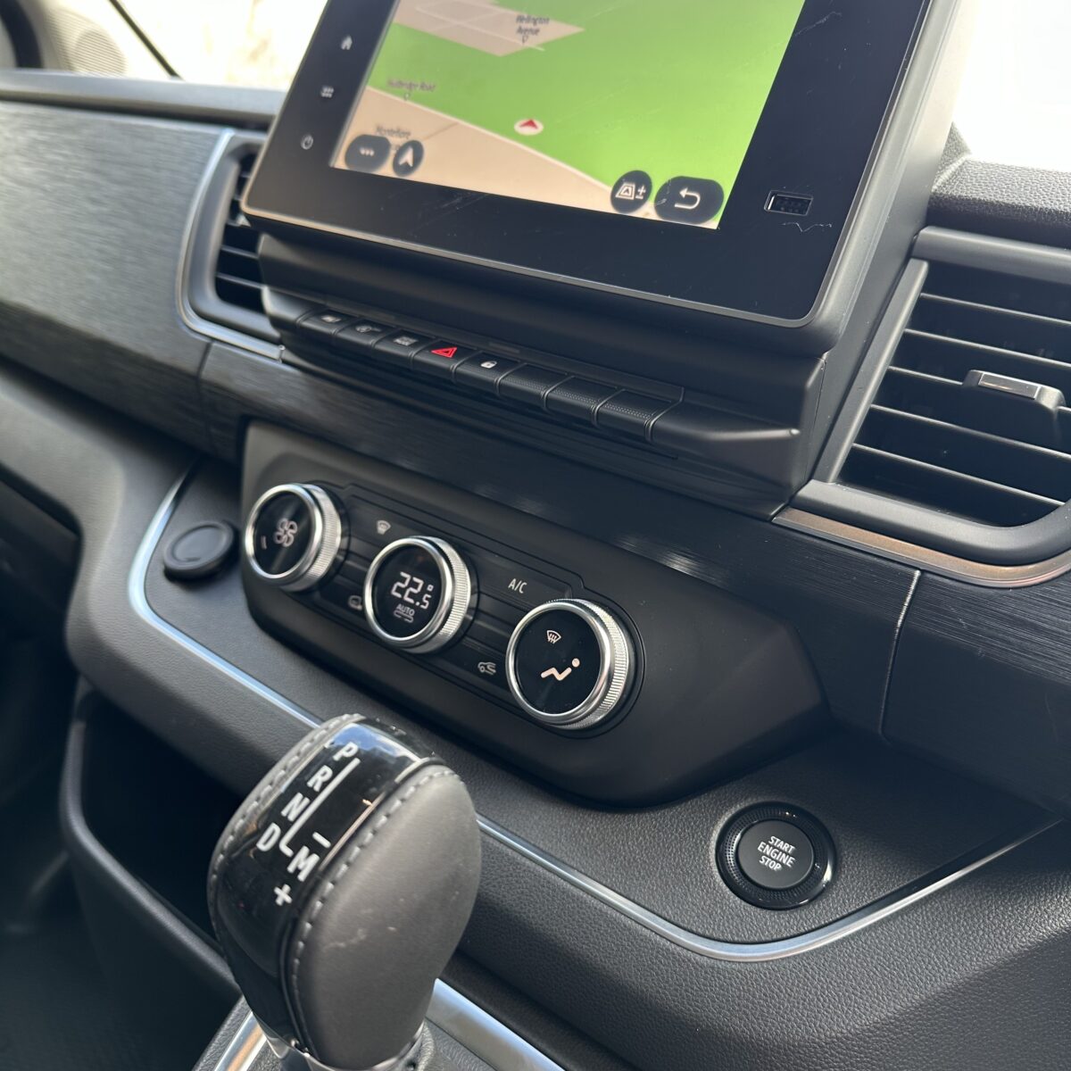 2024 Renault Trafic Crew Van + 1000 Instant Wins - Image 11