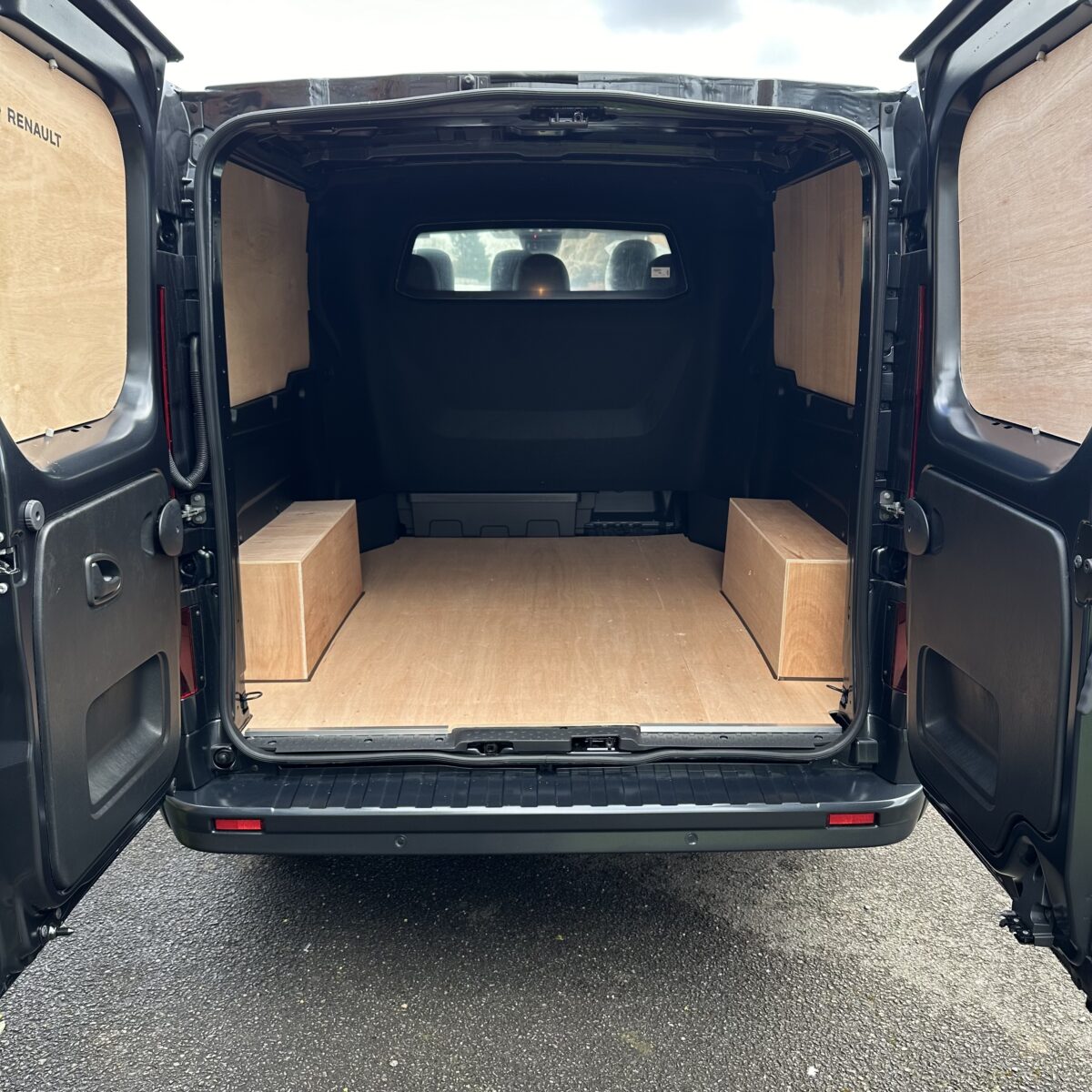 2024 Renault Trafic Crew Van + 1000 Instant Wins - Image 20