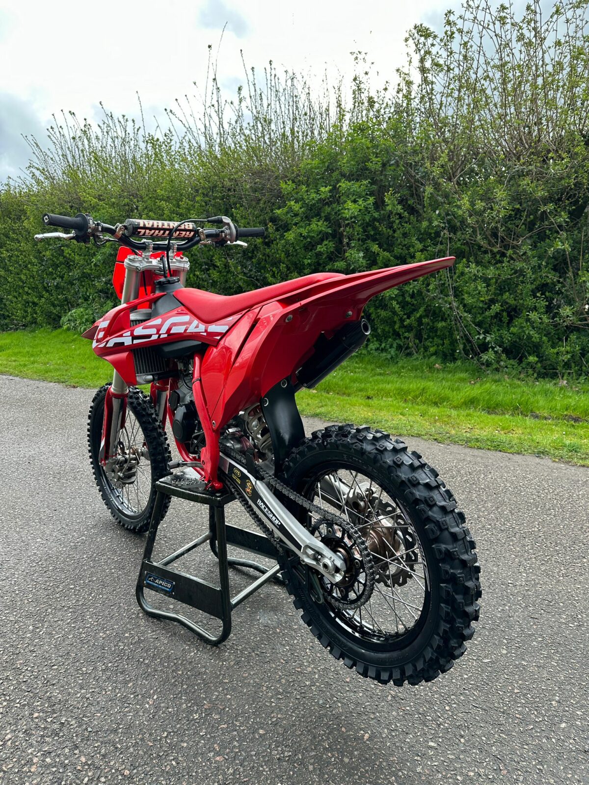 2023 GasGas MC85 Big Wheel Motocross Bike - Image 3