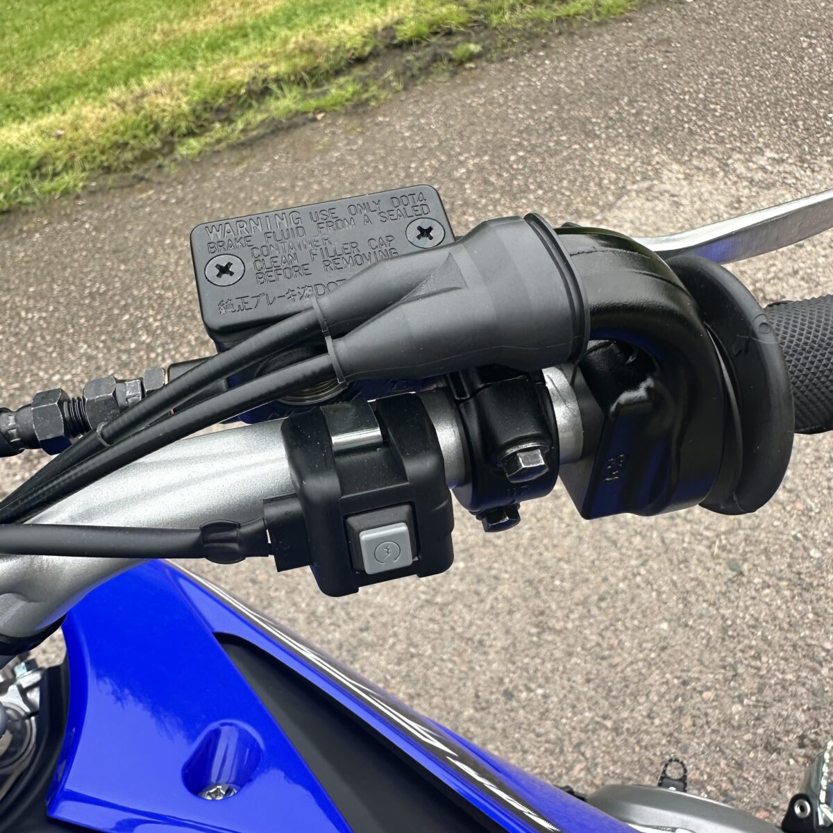 2024 Yamaha TTR 125 - Racing Blue - Image 9