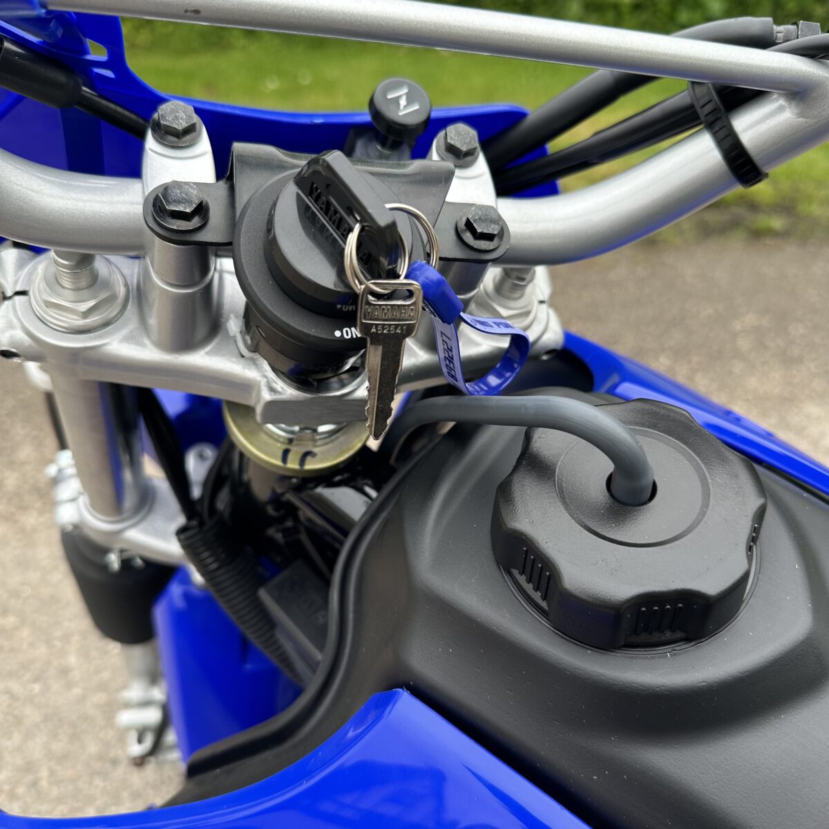2024 Yamaha TTR 125 - Racing Blue - Image 11
