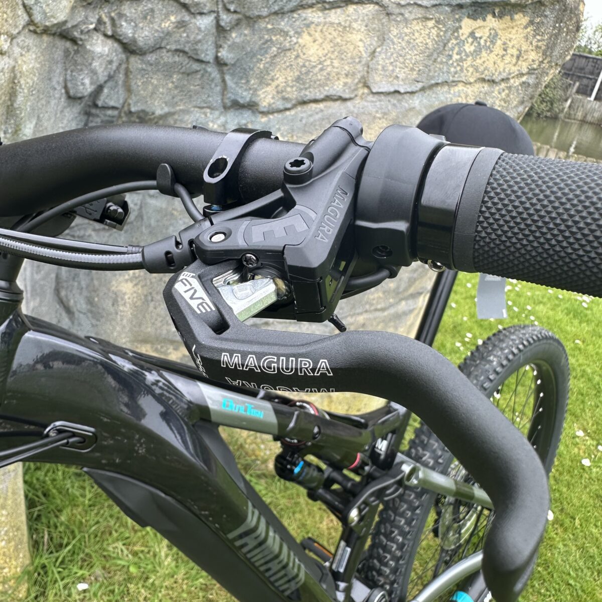 2024 Yamaha YDX-MORO 07 Electric Bike - Image 6