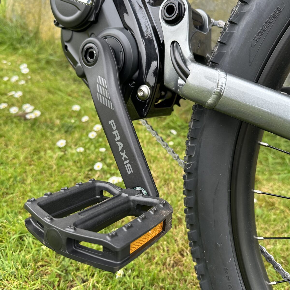 2024 Yamaha YDX-MORO 07 Electric Bike - Image 12