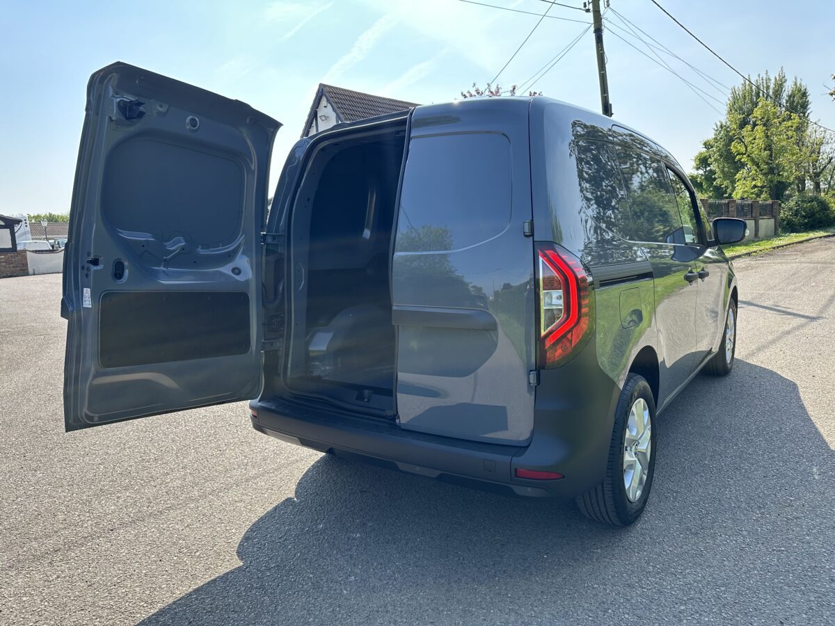 Brand New 2024 Renault Kangoo + 1000 Instant Wins - Image 8