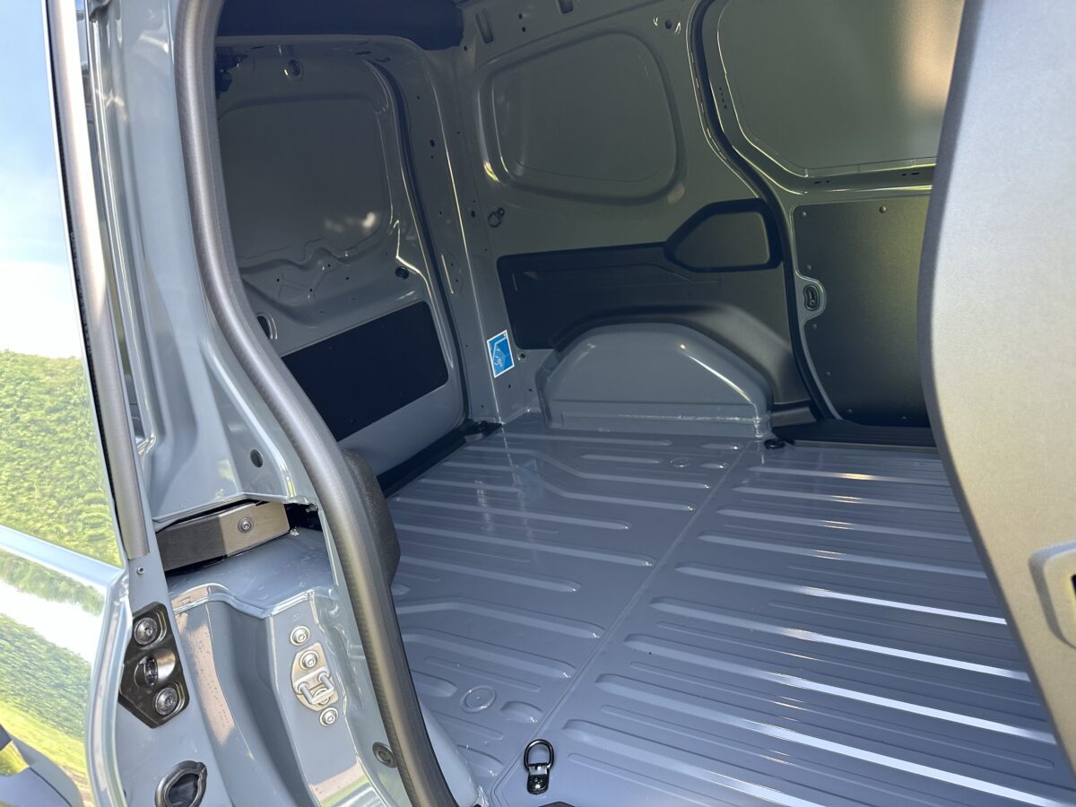 Brand New 2024 Renault Kangoo + 1000 Instant Wins - Image 9