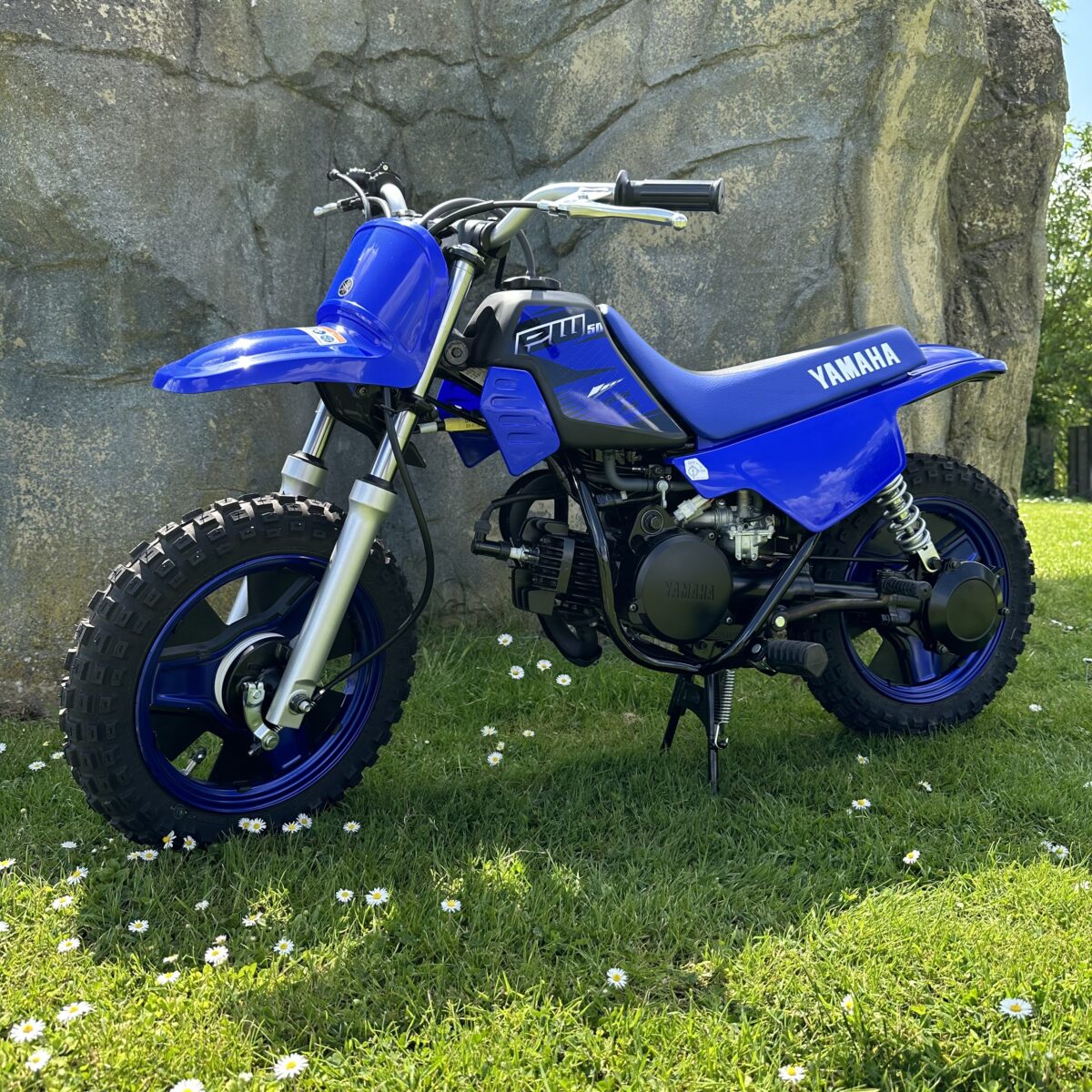 2024 Yamaha PW50 - Racing Blue - Image 2