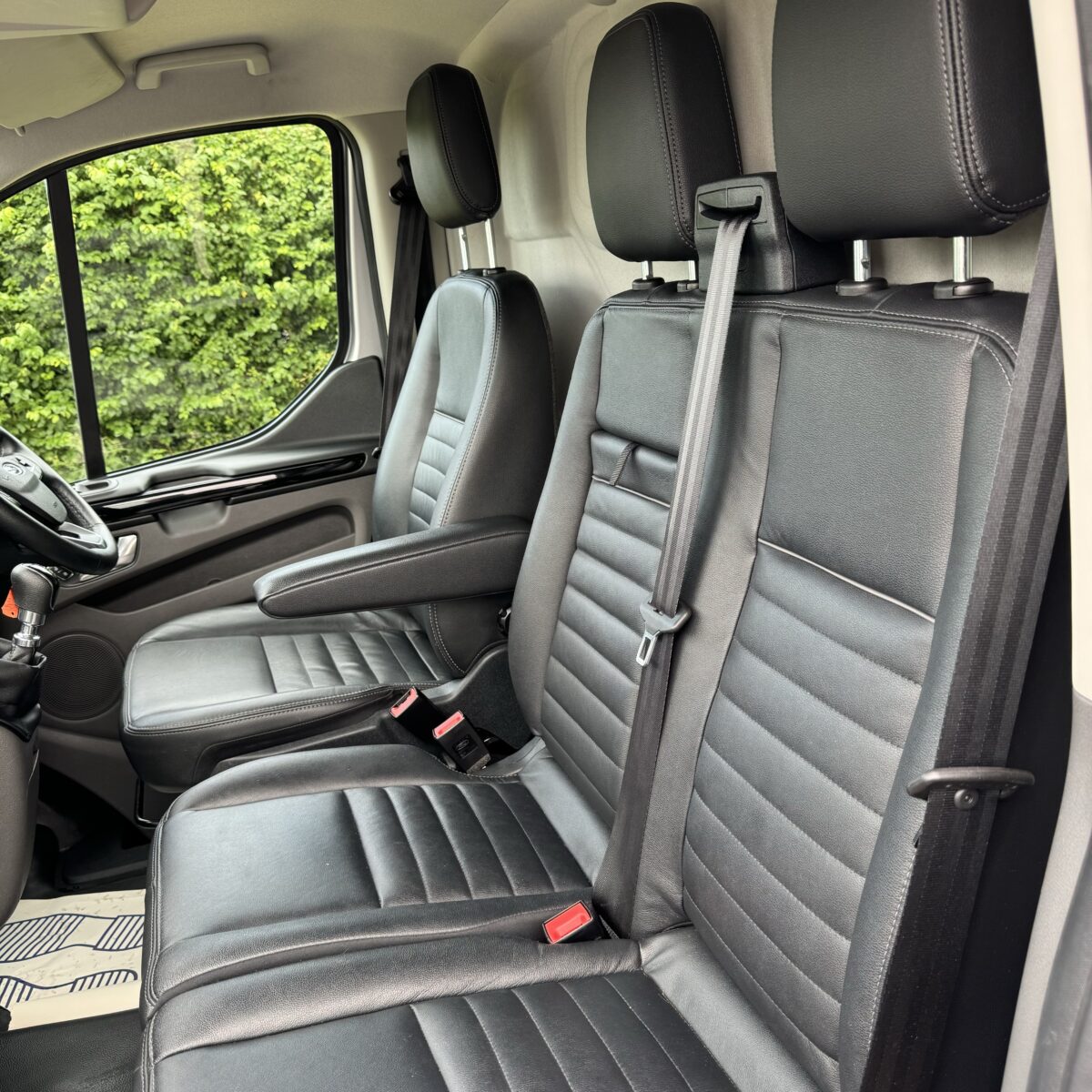 2022 Ford Transit Custom 2.0 EcoBlue Trail Van - Image 13