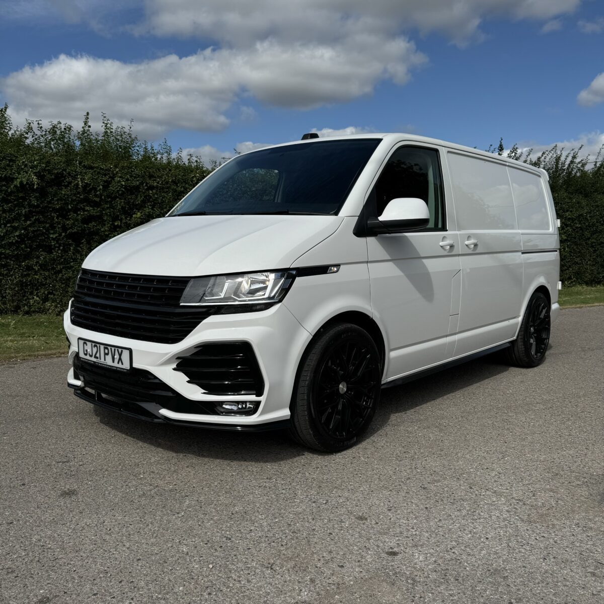 2021 VW Transporter Sportline Edition R - Image 2