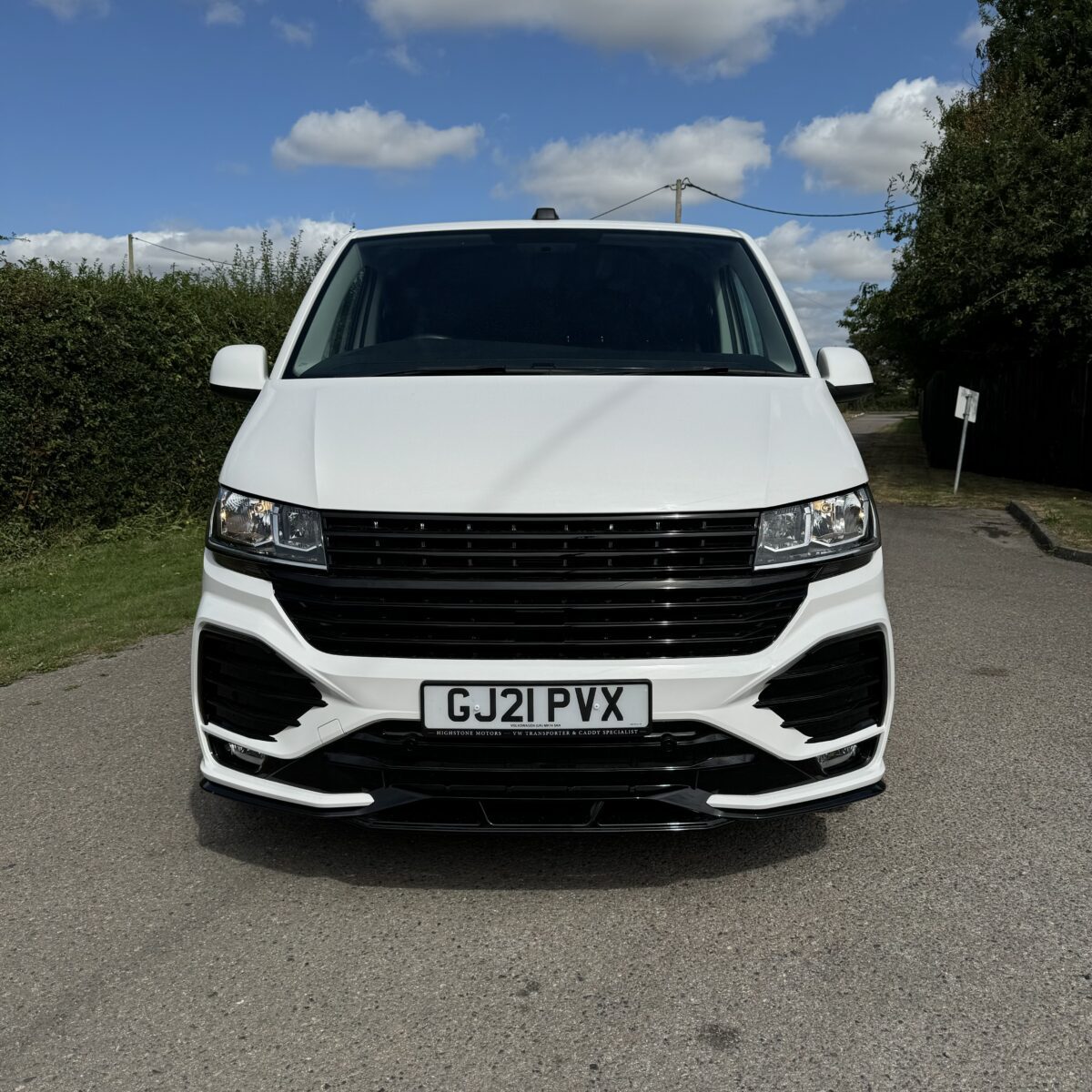 2021 VW Transporter Sportline Edition R - Image 4