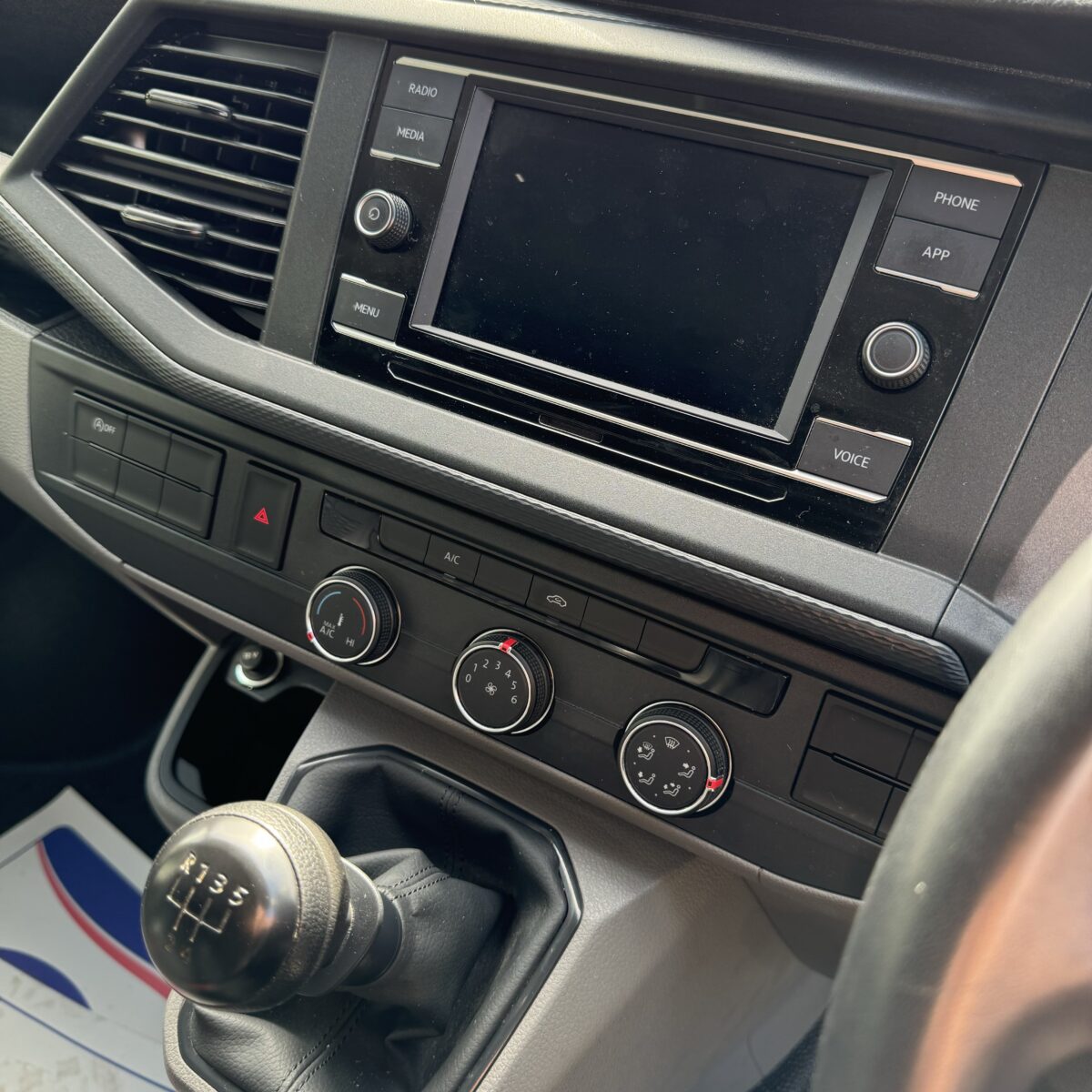 2021 VW Transporter Sportline Edition R - Image 16