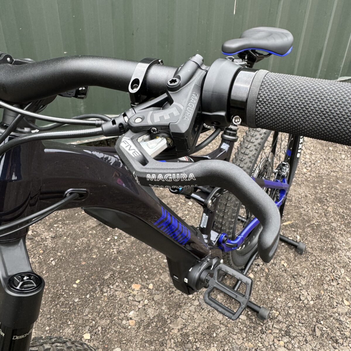 2024 Yamaha YDX-MORO 07 Electric Bike Black/Blue #2 - Image 9