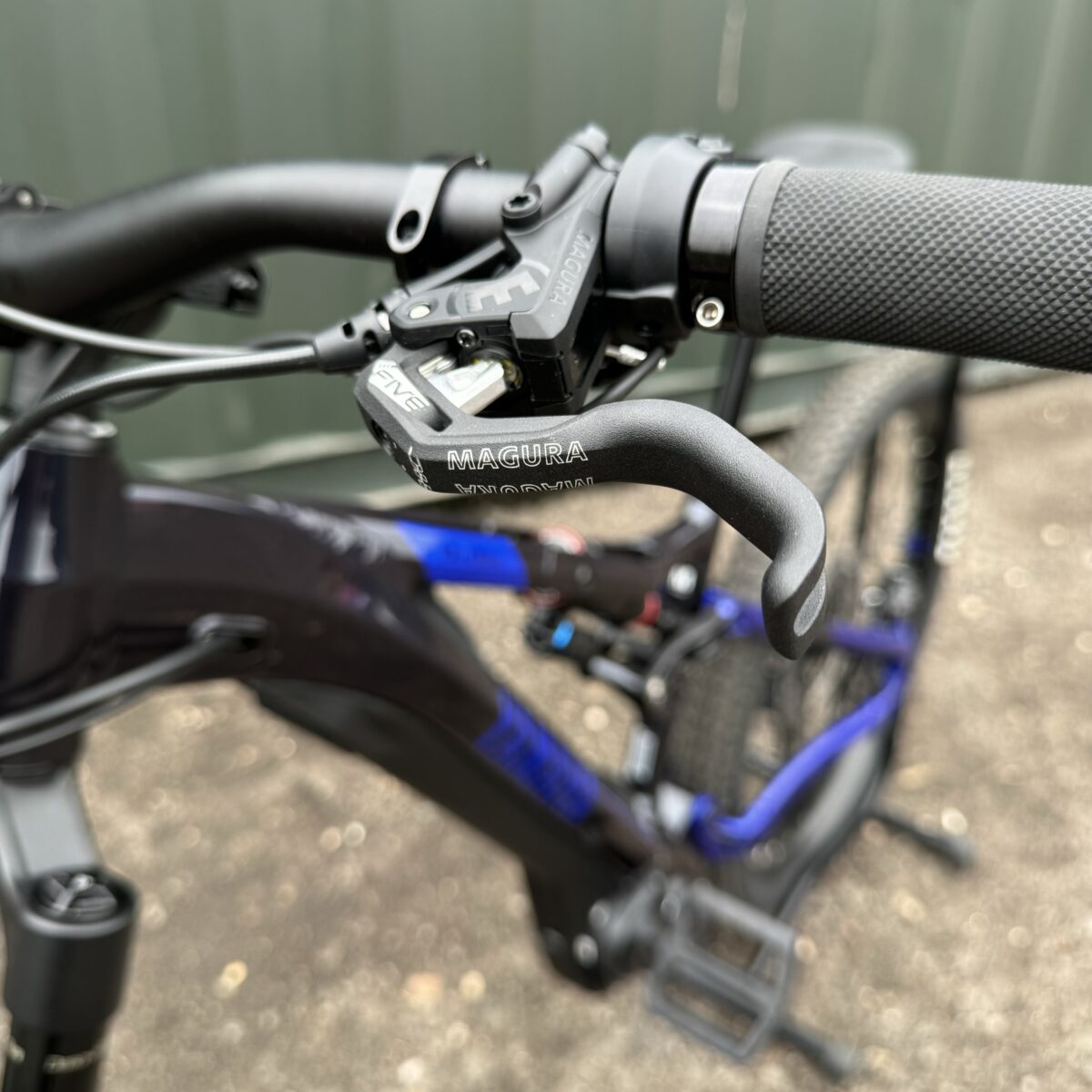 2024 Yamaha YDX-MORO 07 Electric Bike Black/Blue #2 - Image 10