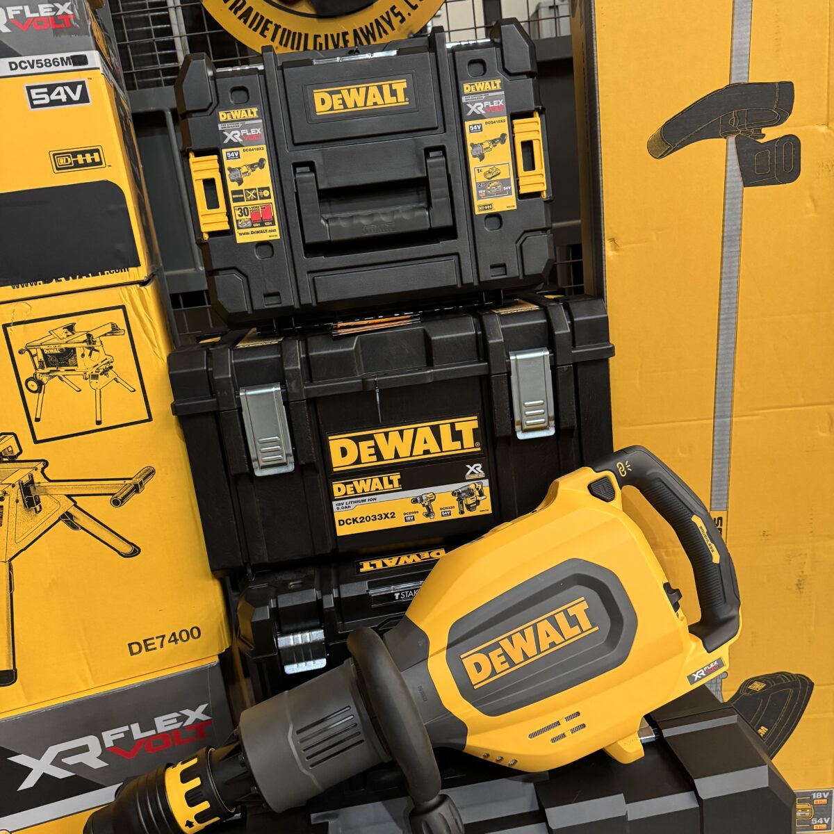 Massive Dewalt Flexvolt Bundle or £5k - Image 3