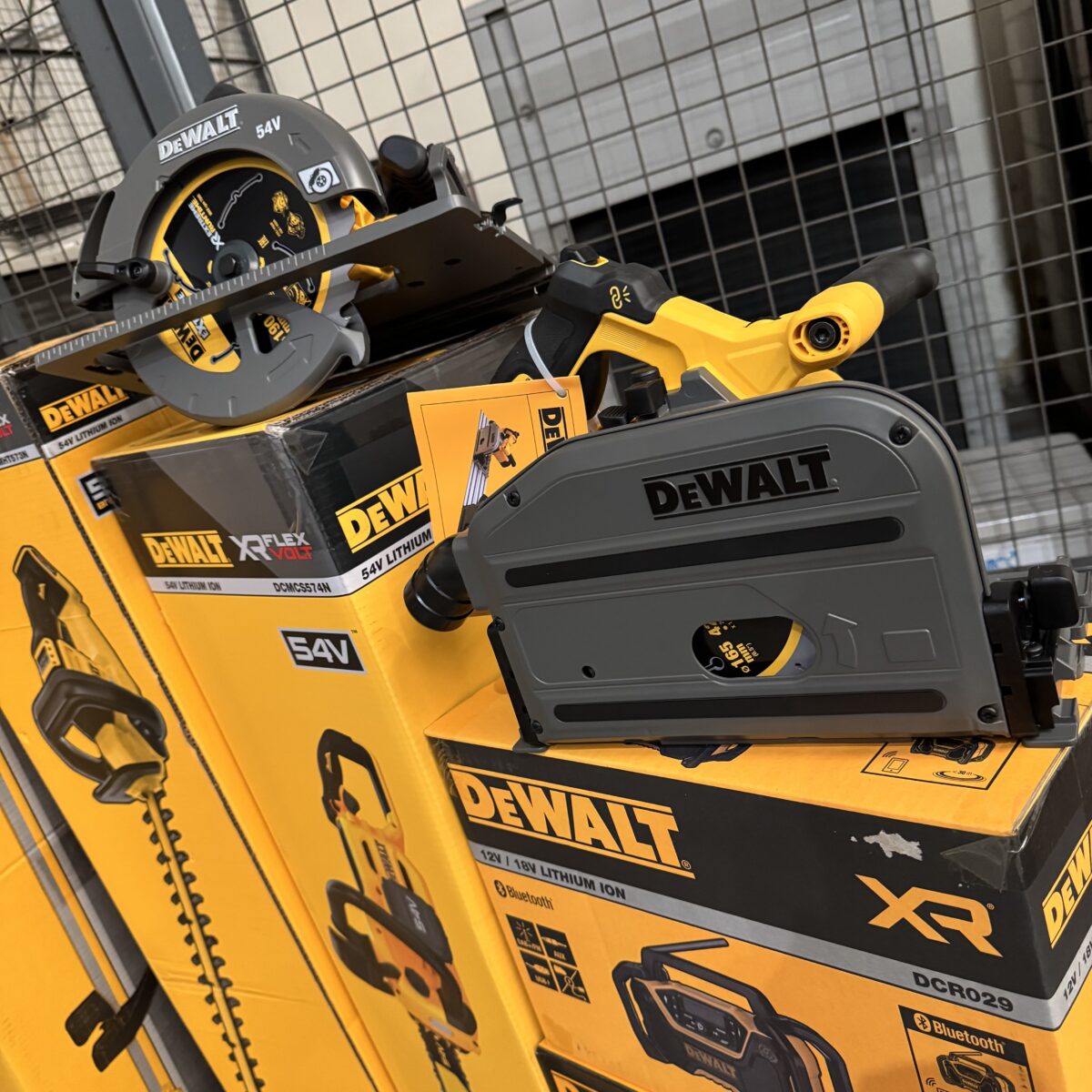 Massive Dewalt Flexvolt Bundle or £5k - Image 5