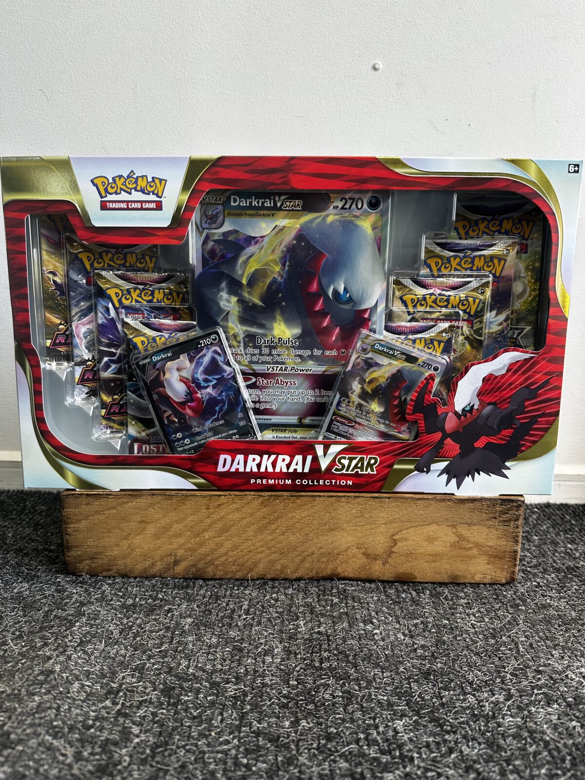 Auto Draw - Pokémon TCG: Darkrai V Star Premium Collection Box - Image 3