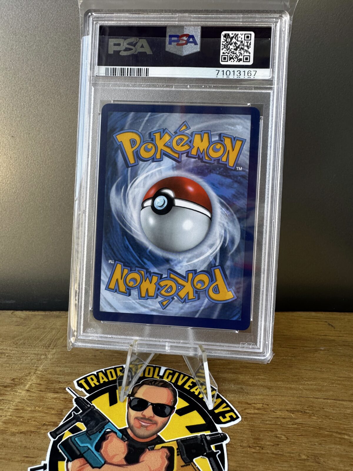 Auto Draw - Pokémon TCG: Evolving Skies Umbreon VMAX Rainbow 214/203 Secret Rare PSA 10 - Image 2