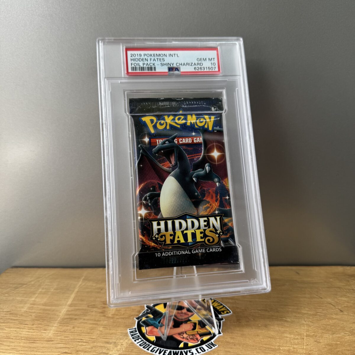 Auto Draw - Pokémon TCG: PSA 10 GEM MINT - Hidden Fates Booster Pack - Shiny Charizard Artwork - Image 3