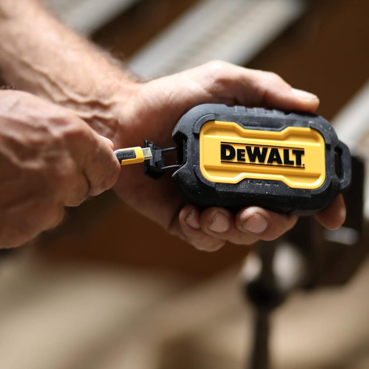 Auto Draw - Dewalt Power Bank - Image 8