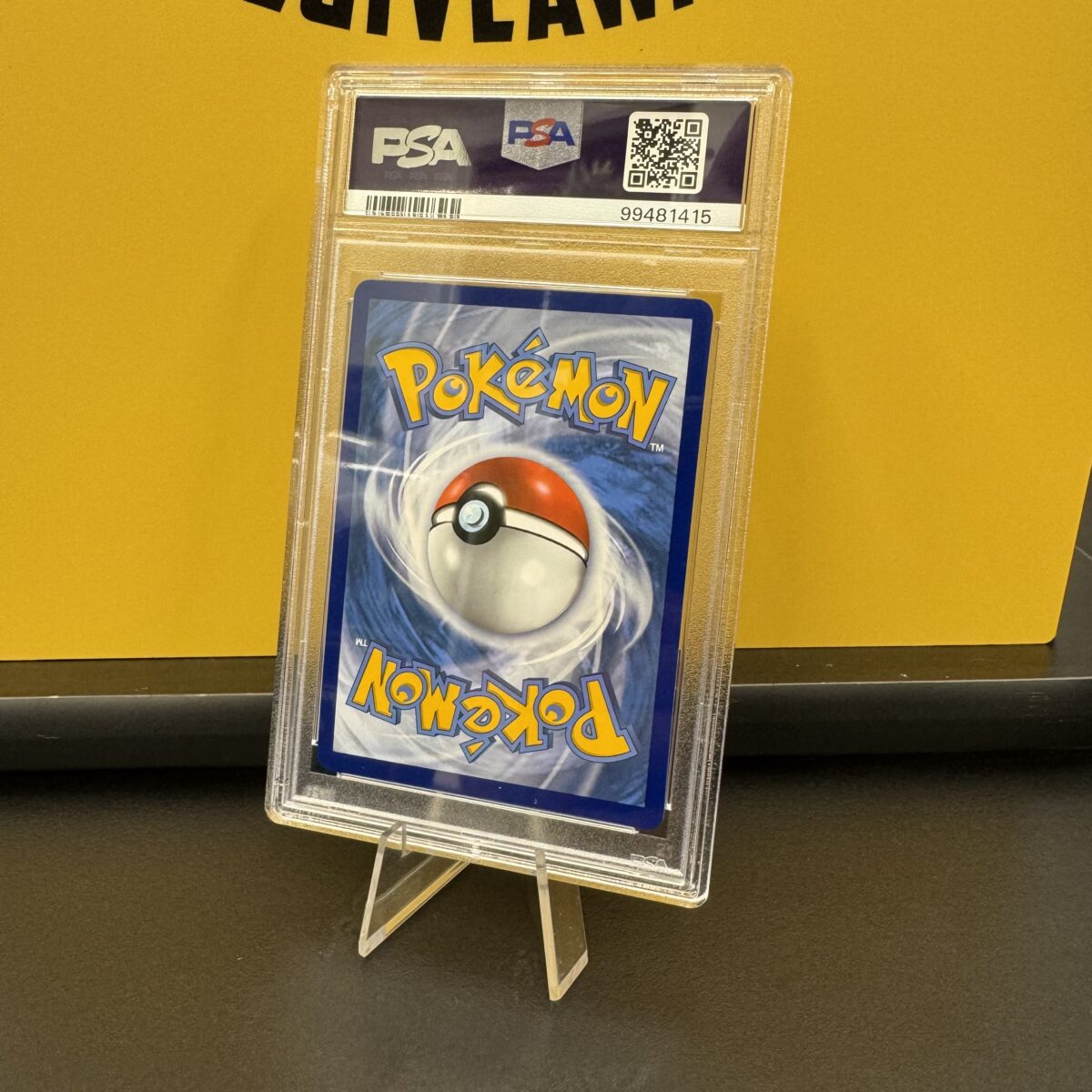 Auto Draw - Pokémon TCG: PSA 10 Mew Vmax 268/264 Fusion Strike Rainbow Holo Graded - Image 3
