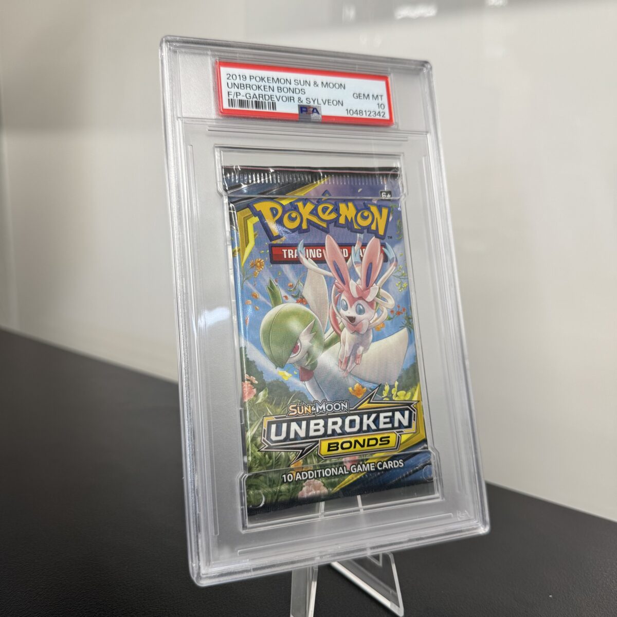 Auto Draw - Pokémon TCG: PSA 10 GEM MINT - Sun & Moon Unbroken Bonds Booster Pack - Gardevoir & Sylveon Artwork #2 - Image 2