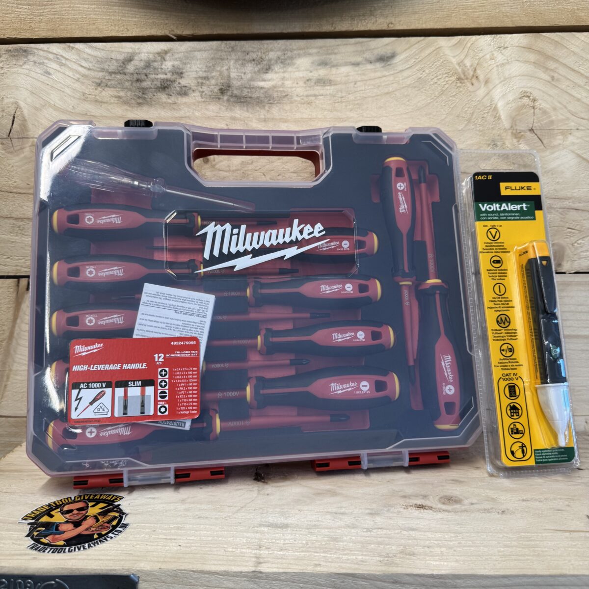 Auto Draw - Milwaukee 12 Piece TRI-LOBE VDE Mixed Screwdriver Set with ...